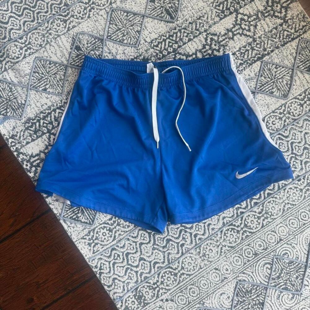 Nike Women's Blue and Navy Shorts